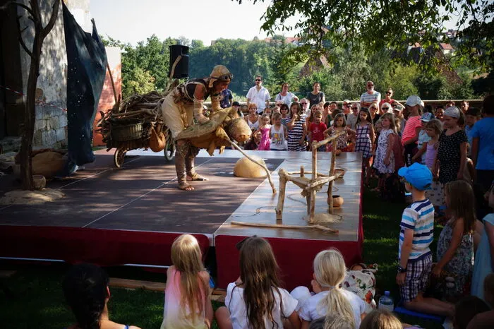 Die alte Schildkröte Mamita stand im Mittelpunkt des poetischen Stückes.