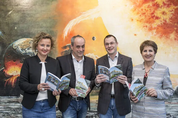 Georg Lux, Deskchef der Kleinen Zeitung, und Kleine-Zeitung-Fotograf Helmuth Weichselbraun waren im Alpen-Adria-Raum auf der Suche nach sogenannten Lost Places. In ihrem Buch „Verfallen & vergessen“, erschienen bei Styria, haben sie diesen geschichtsträchtigen Orten ein Denkmal gesetzt.