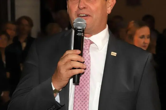 Direktor Norbert Santner bei seiner Begrüßung.