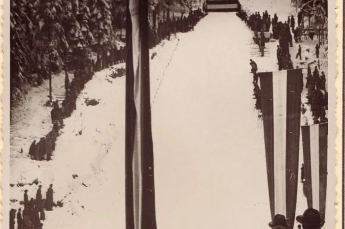 "Sogar eine Skisprungschanze gab es am Libitsch", erzählt Charly Moser, Obmann der Kameradschaft der Kärntner Bergwacht, Einsatzstelle Bleiburg. Sie wurde am 6. Jänner 1952 mit der Austragung der Kärntner Nordischen Landesmeisterschaften eröffnet.