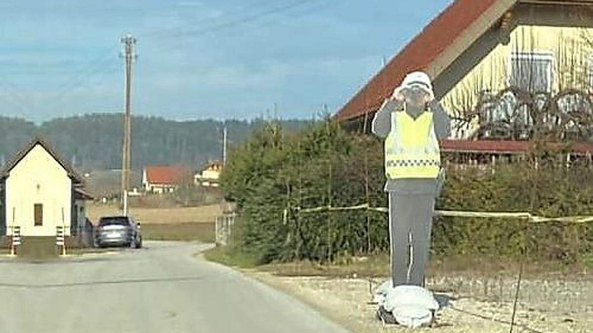 Unbekannte entwendeten den Laser-Polizisten in Aich bei St. Andrä