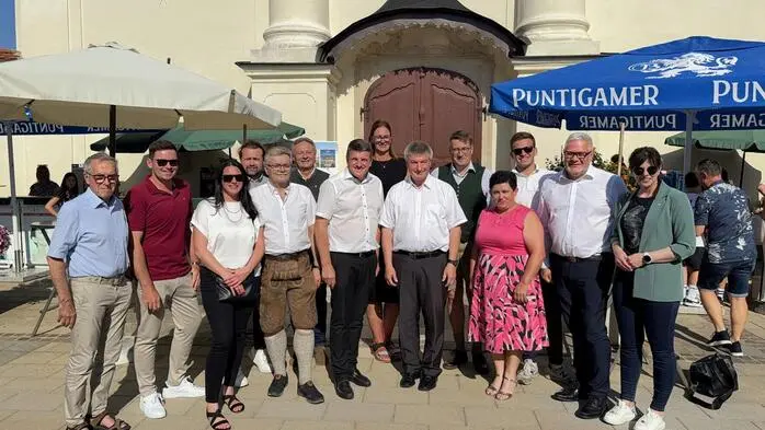 Unter dem Motto „Rund um den Kirchenplatz“ erhielt das Pfarrfest in Fürstenfeld einen neuen festlichen Rahmen.