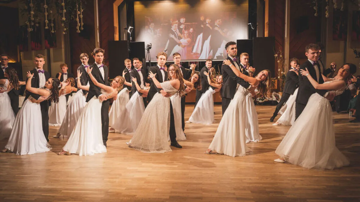 Über den Maturabällen, die aktuell noch geplant sind, steht jetzt ein großes Fragezeichen
