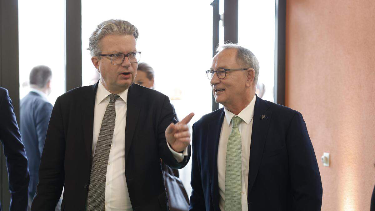 LH Christopher Drexler und Landesgeschäftsführer Detlev Eisel-Eiselsberg (beide ÖVP) am Rande der Konferenz am Samstag in Graz