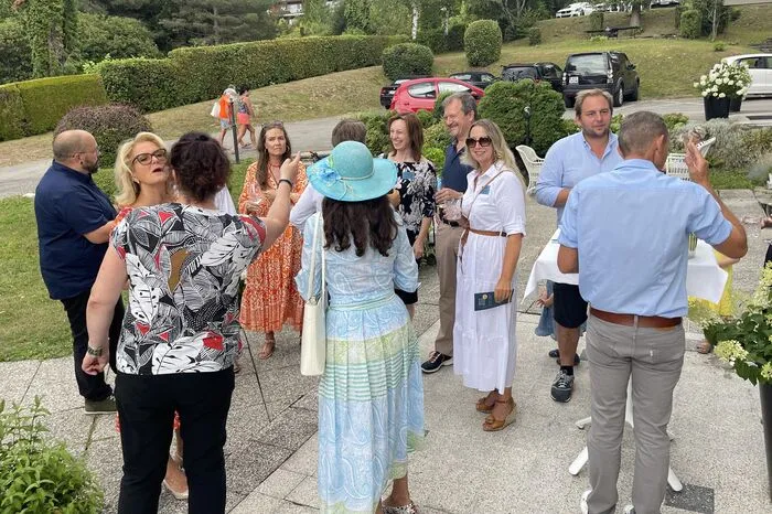 Treffen der Weltkärntner im Yachthotel Velden am Woerthersee, in der Welt zu Hause in Kärnten DAHAM