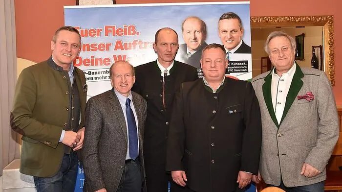 Die FPÖ und ihre Bauernorganisation sind die großen Wahlgewinner. Am Bild: Mario Kunasek, Leonhard Meister, Michael Pietsch, Christian Cramer und Josef Riemer
