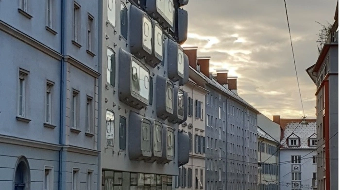 In Graz kann man erstmals in natura sehen, was bislang...