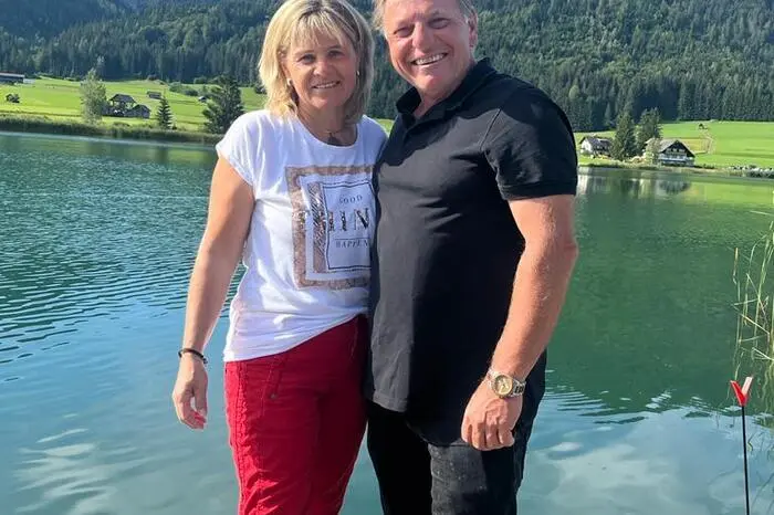 Margit und Helmut Treichler betreiben das Erdbeerfeld in Oberragnitz, Gemeinde Ragnitz.