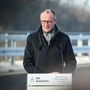 Wohin geht der Weg? Merz bei der Einweihung einer Autobahnbrücke in Nordrhein-Westfalen 2025 