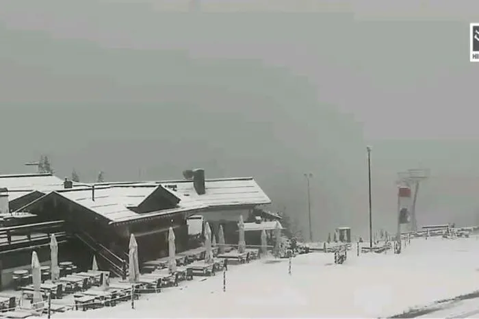 Asitz Bergstation (Skigebiet Saalbach Hinterglemm Leogang), 1700 Meter Seehöhe
