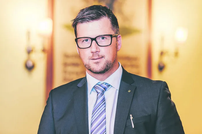 „Bei Maklern, die überhöhte Preise versprechen, sollte man stutzig werden.“ Hannes Schlag, Raiffeisen Immobilien