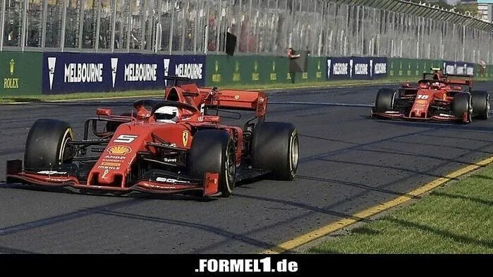 Sebastian Vettel wird in Melbourne zu früh an die Box geholt, die Reifen halten der Belastung nicht stand. Charles Leclerc darf den Teamkollegen nicht überholen und bei Ferrari fragt man sich: "Warum sind wir so langsam?"