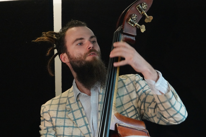 ...Lukas Straussberger - bass...