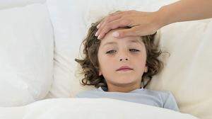 Das Kind hat Fieber: Wann zum Arzt?