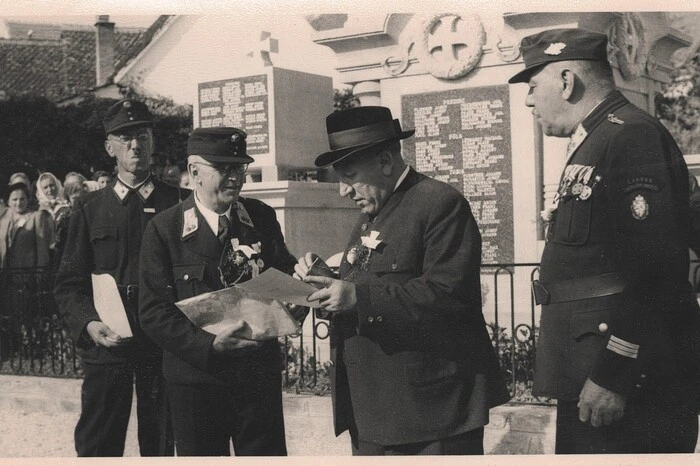 Rüsthaus- und Geräteweihe mit Landeshauptmann Josef Krainer 1953.