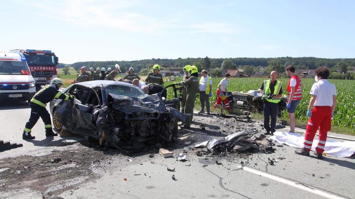 Zwei Stunden lang war die B 57 zwischen Fehring und Jennersdorf abschnittsweise gesperrt