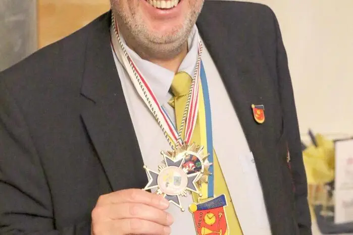 Übrigens: Mit dem Faschingsorden wurde Thomas Plauder (Foto), seines Zeichens stellvertretender Ressortleiter der Kleine Zeitung-Regionalredaktionen Kärnten/Osttirol, ausgezeichnet. 