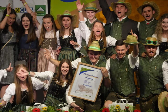 Die Mitglieder der Landjugend Frauenstein freuen sich über ihren 2. Platz.