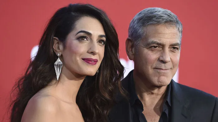 Haben gut lachen: In den letzten zwölf Monaten verdiente George Clooney umgerechnet 4 Millionen Euro pro Woche