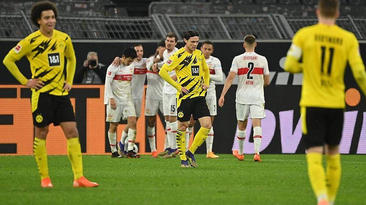 Hängende Köpfe bei Borussia Dortmund, Jubel Stuttgart
