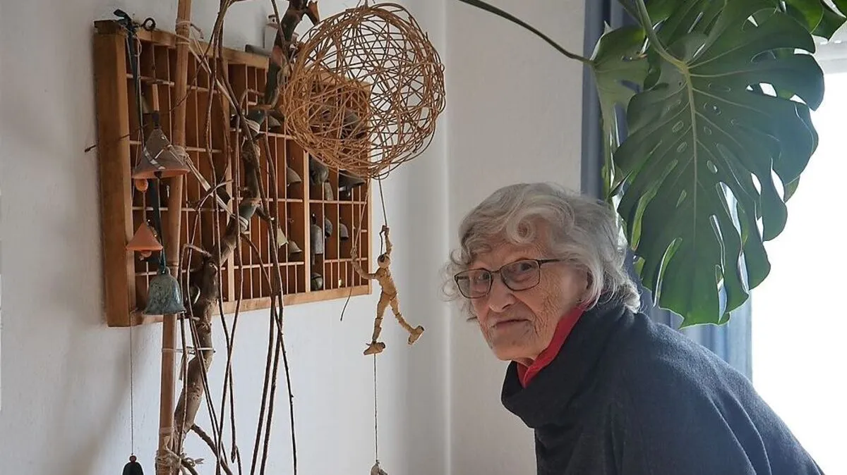 Irmgard Eixelberger mit „Balanceakt zwischen Träumen und Boden“