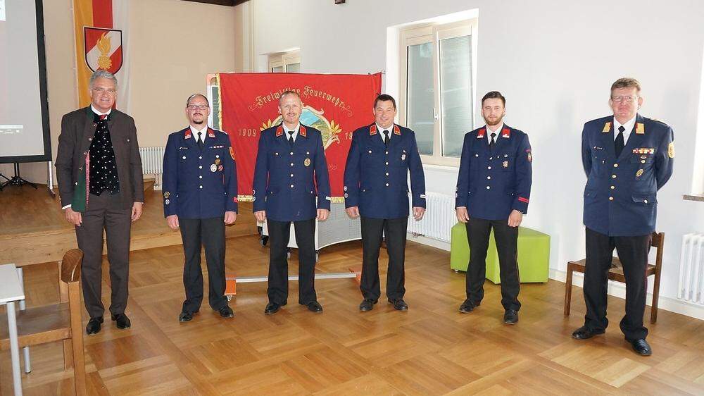 Bürgermeister Alexander Thoma, Michael Dabernig, Alexander Glinz, Martin Untermoser, Michael Unterwalcher und Christian Göckler (von links)