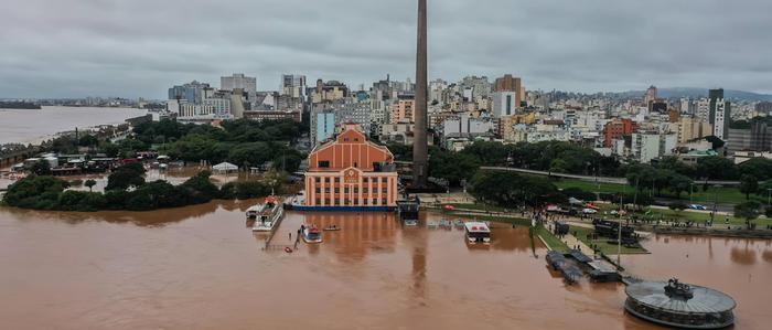 Überschwemmungen in der brasilianischen Groß-Stadt Porto Alegre