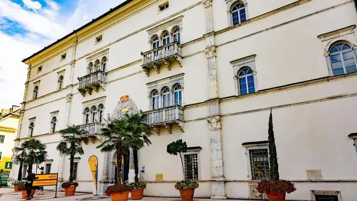 Ein Schloss von außen