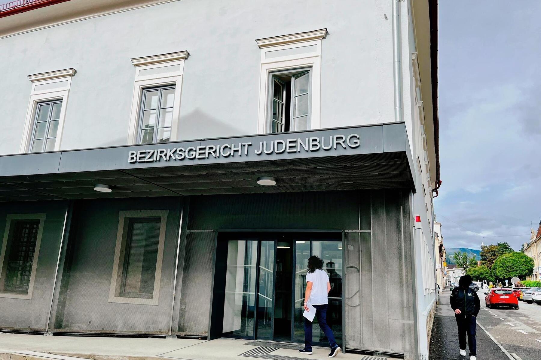 „Kann ich mir nicht leisten“: Angeklagter zahlte sechs Jahre lang keinen Unterhalt