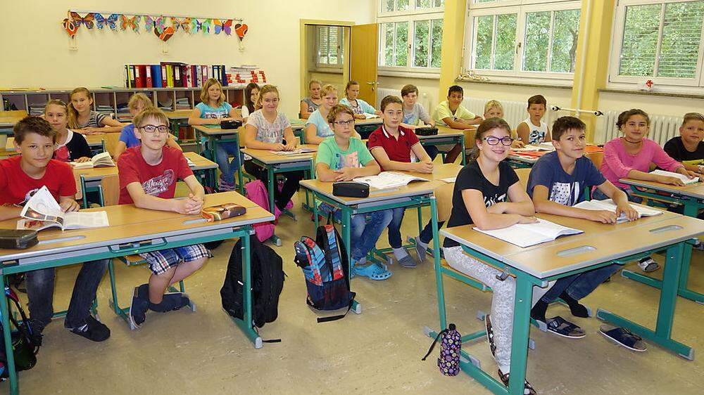 Die Ganztagsklasse der NMS Bildungswelt Maximilian Schell. Alle erreichten ihre Lernziele und somit auch die Versetzung in die zweite Klasse 	