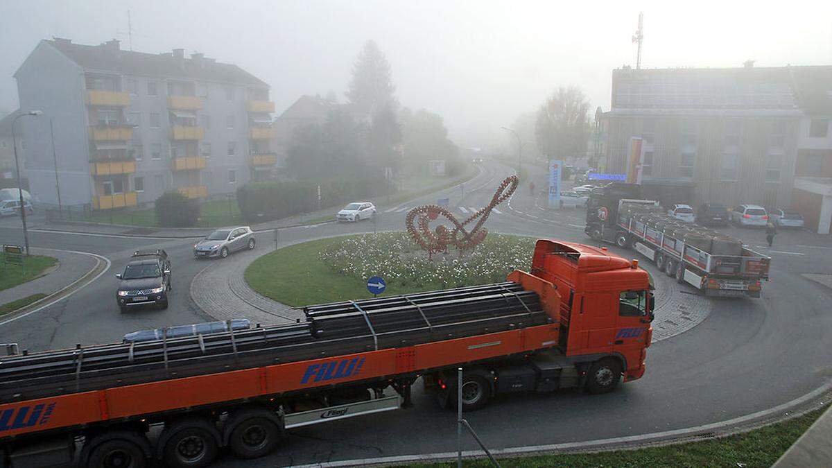 Der Dringlichkeitsantrag der FPÖ zum Thema Lkw-Durchzugsverkehr wurde im Völkermarkter Gemeinderat einstimmig angenommen