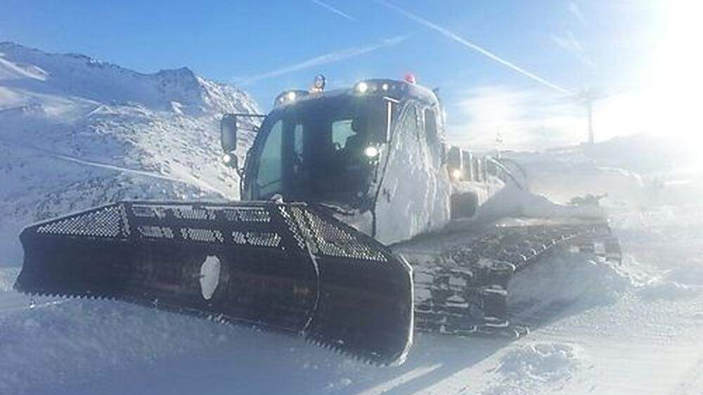 Schwerer Skiunfall am Pistenrand