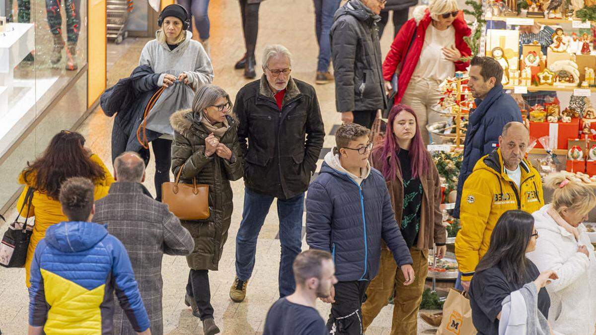 Reger Konsumentenandrang herrschte am vierten Einkaufssamstag auch in Kärnten