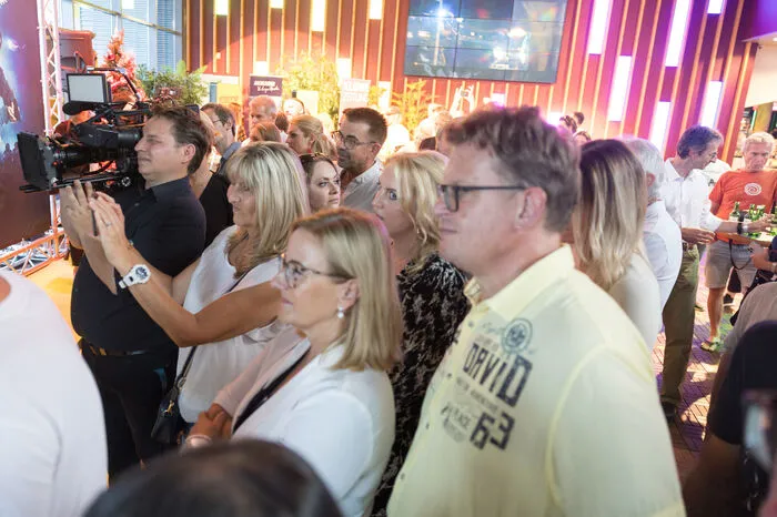 Klicken Sie sich durch die Bilder!