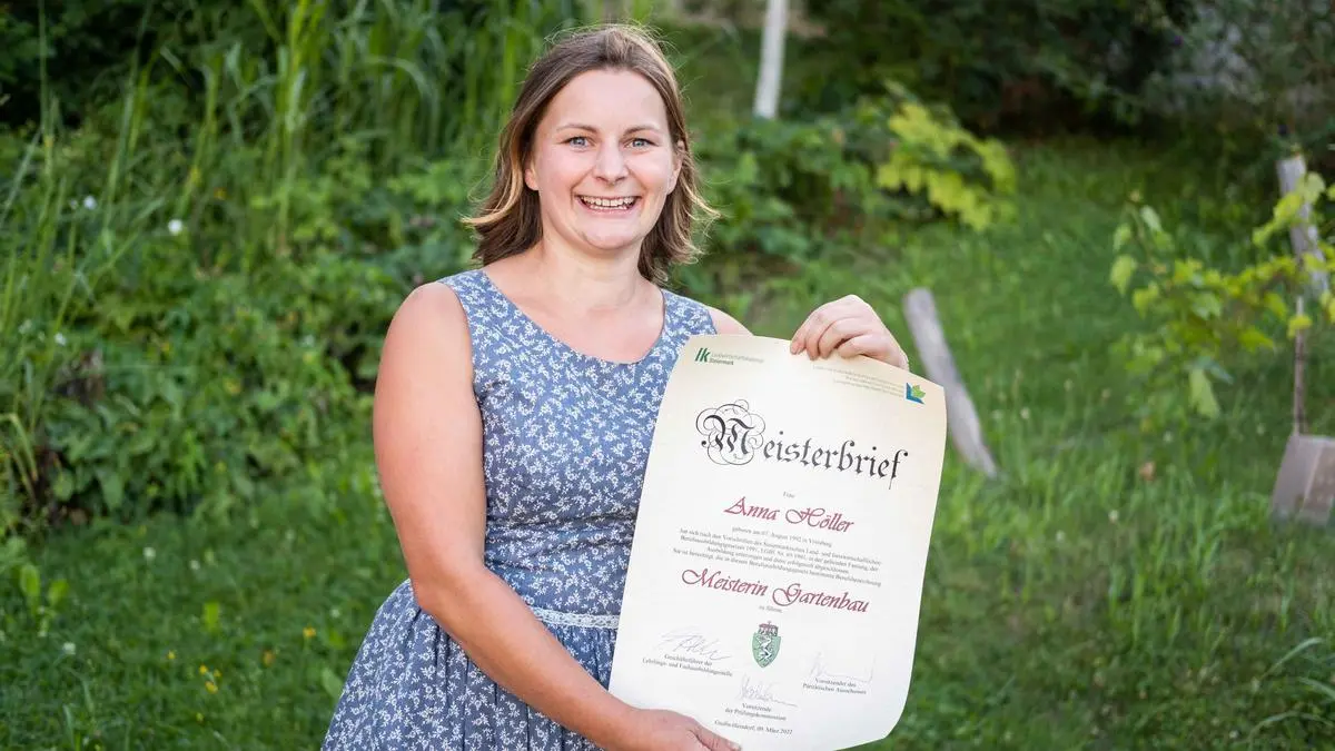 Anna Höller aus Geistthal bei der Verleihung ihres Meisterbriefes