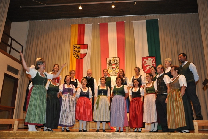 Folgende Chöre waren neben dem Gastgeberchor zu hören: Kirchenchor St. Walburgen, MGV St. Fillippen, Singgemeinschaft St. Veit/Gegend, Quartett Vox ad libitum, MGV Lölling, Quintett Lölling, Sängerrunde St. Wallburgen, St. Oswalder Viergesang, MGV Wieting, Norische G’sang vlg. Mostic und die Singgemeinschaft Wieting.
