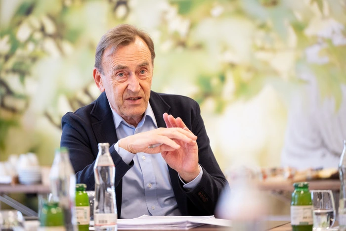 Prim. Dr. Manfred Freimüller 