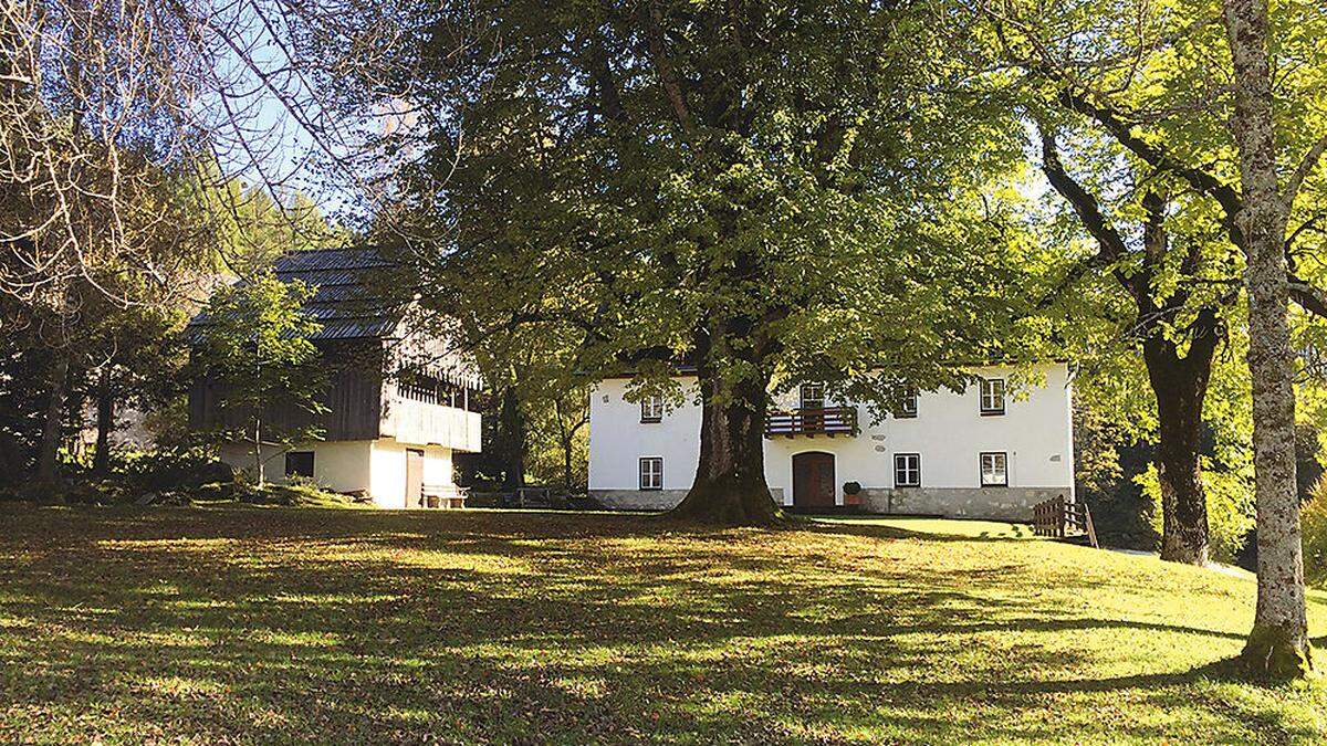 „Das Trögern“ liegt im gleichnamigen Weiler auf tausend Meter Seehöhe und ist eine Oase der Ruhe