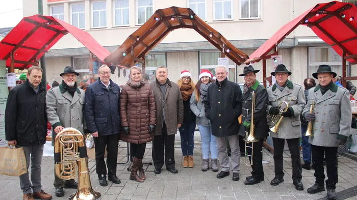 Klicken Sie sich durch die Fotos vom Voitsberger Weihnachtsmarkt.