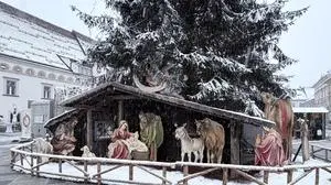 Pünktlich zum Start des Leobener Christkindlmarktes ist am Freitag der Schnee gekommen