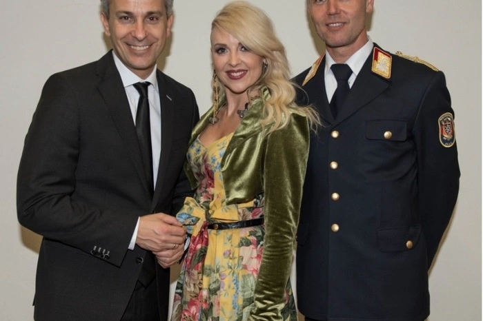 Sie wurde auch vom Chef der Feuerwehr, Branddirektor Klaus Baumgartner, und Stadtrat Kurt Hohensinner begrüßt.
