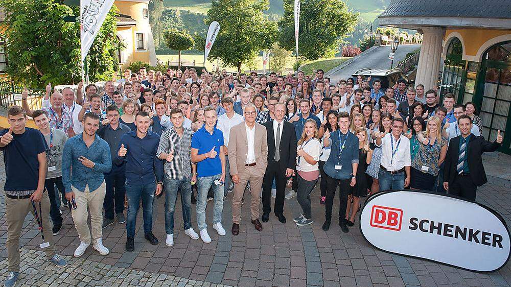 120 Lehrlinge des Logistikers DB Schenker sind derzeit im Pichlmayrgut in Schladming zu Gast