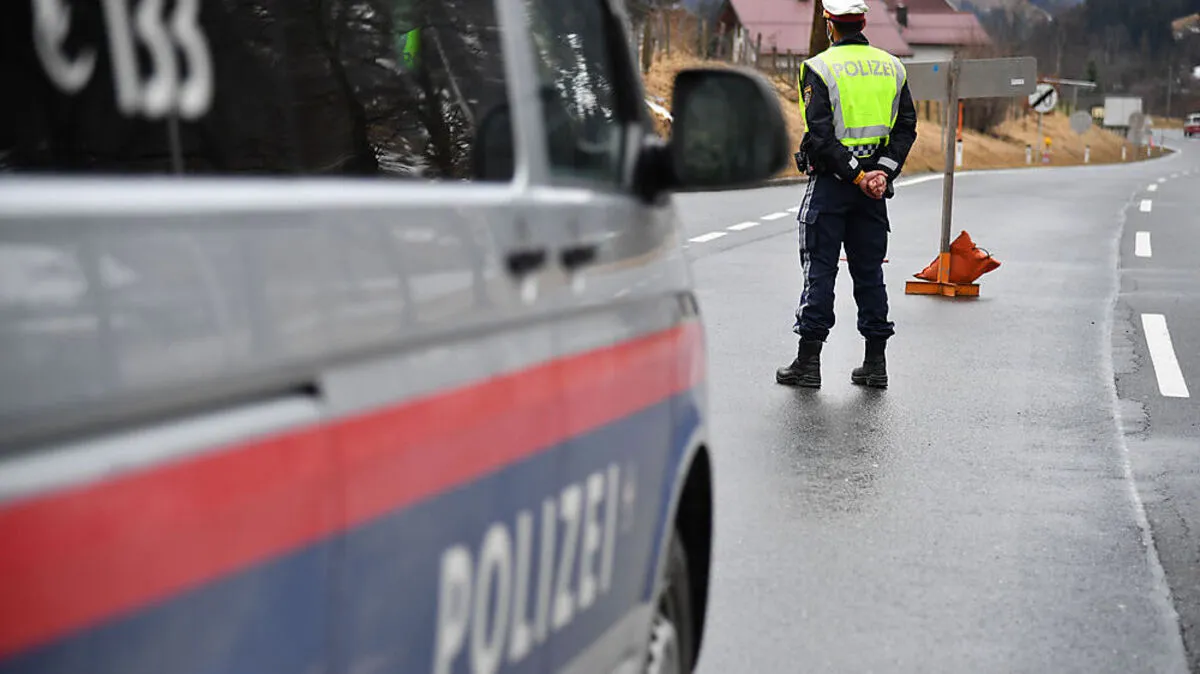 Polizei kontrollierte die Einhaltung der Maskenpflicht