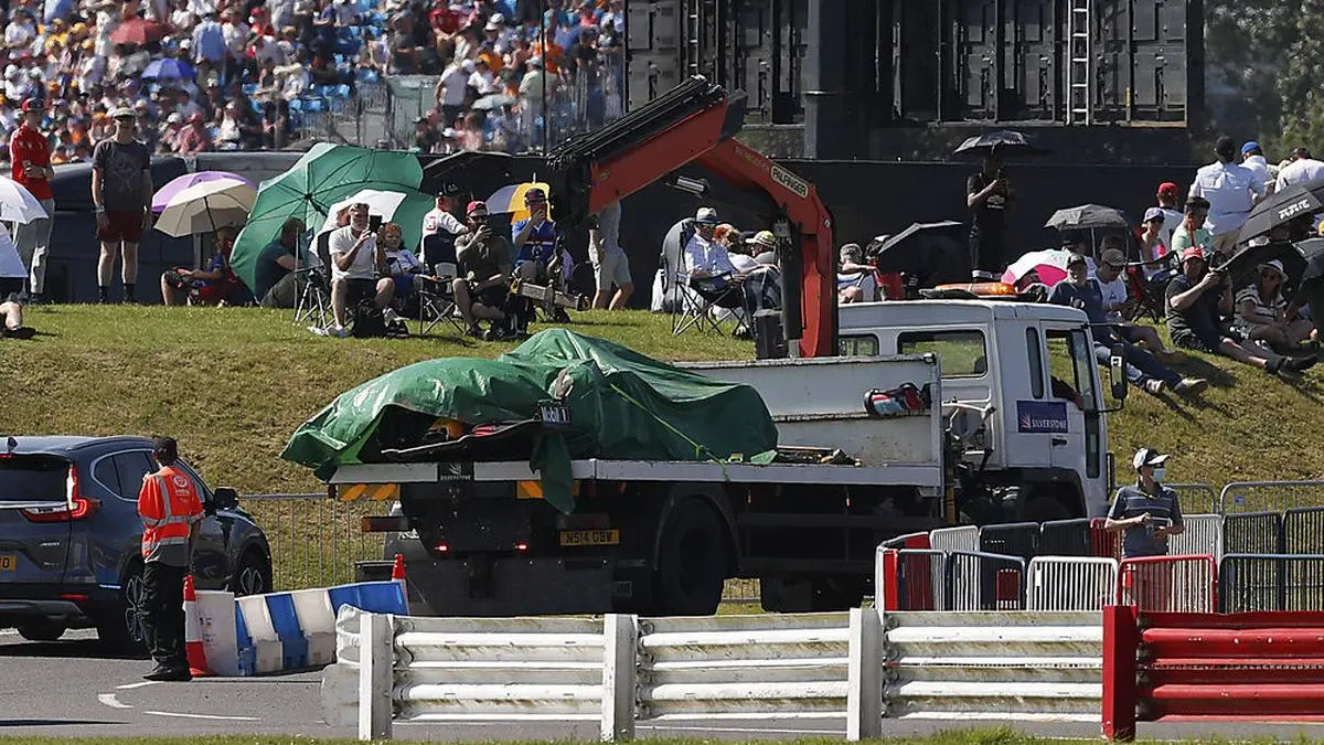 Das Auto von Verstappen wurde völlig zerstört