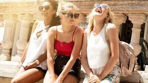 Altstadt-Bummel und Sonne: Sagen Sie dem trüben Winter den Kampf an und träumen Sie sich ins Warme. 