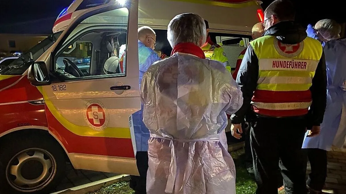 Ein Autofahrer nahm den Mann auf dem Pannenstreifen gehend wahr und verständigte sofort die Einsatzkräfte