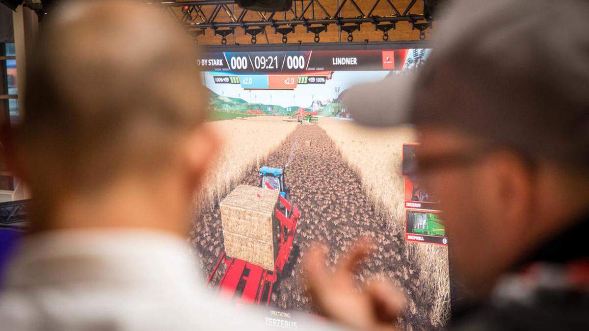 Feldbewirtschaftung in der virtuellen Welt: In der „Farming Simulation League“ kann man auch Preisgeld ernten