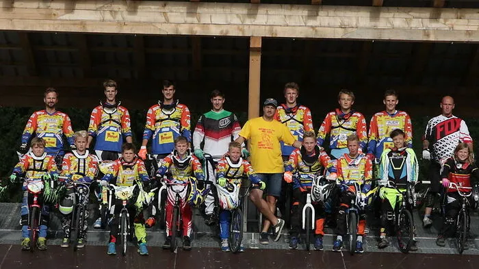 Andreas Kogler und das Team auf der neuen Startrampe