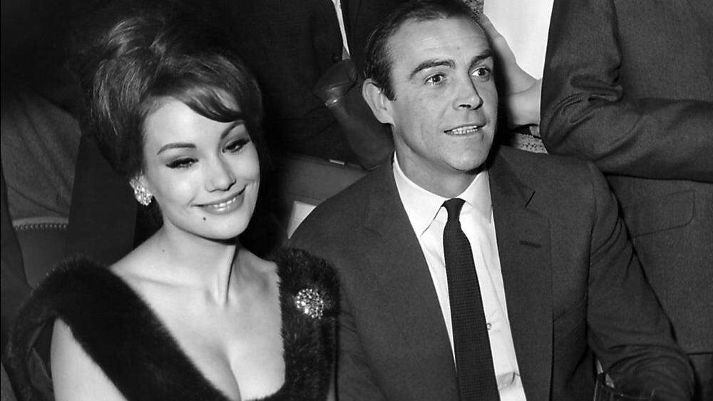 Claudine Auger mit Sean Connery