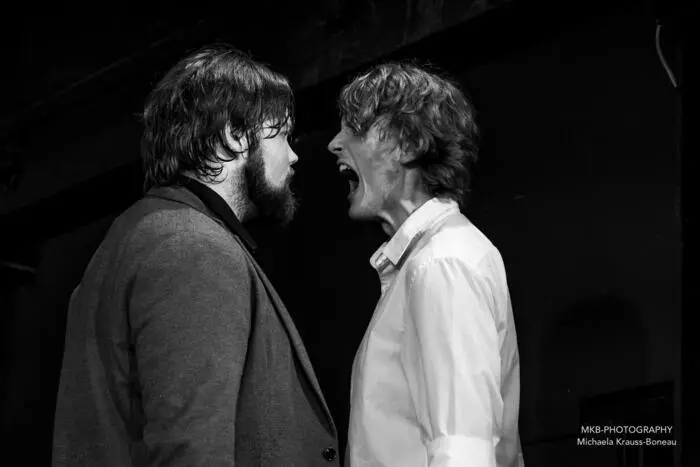 Jakob Pinter wechselt problemlos zwischen Sprechtheater und Musical